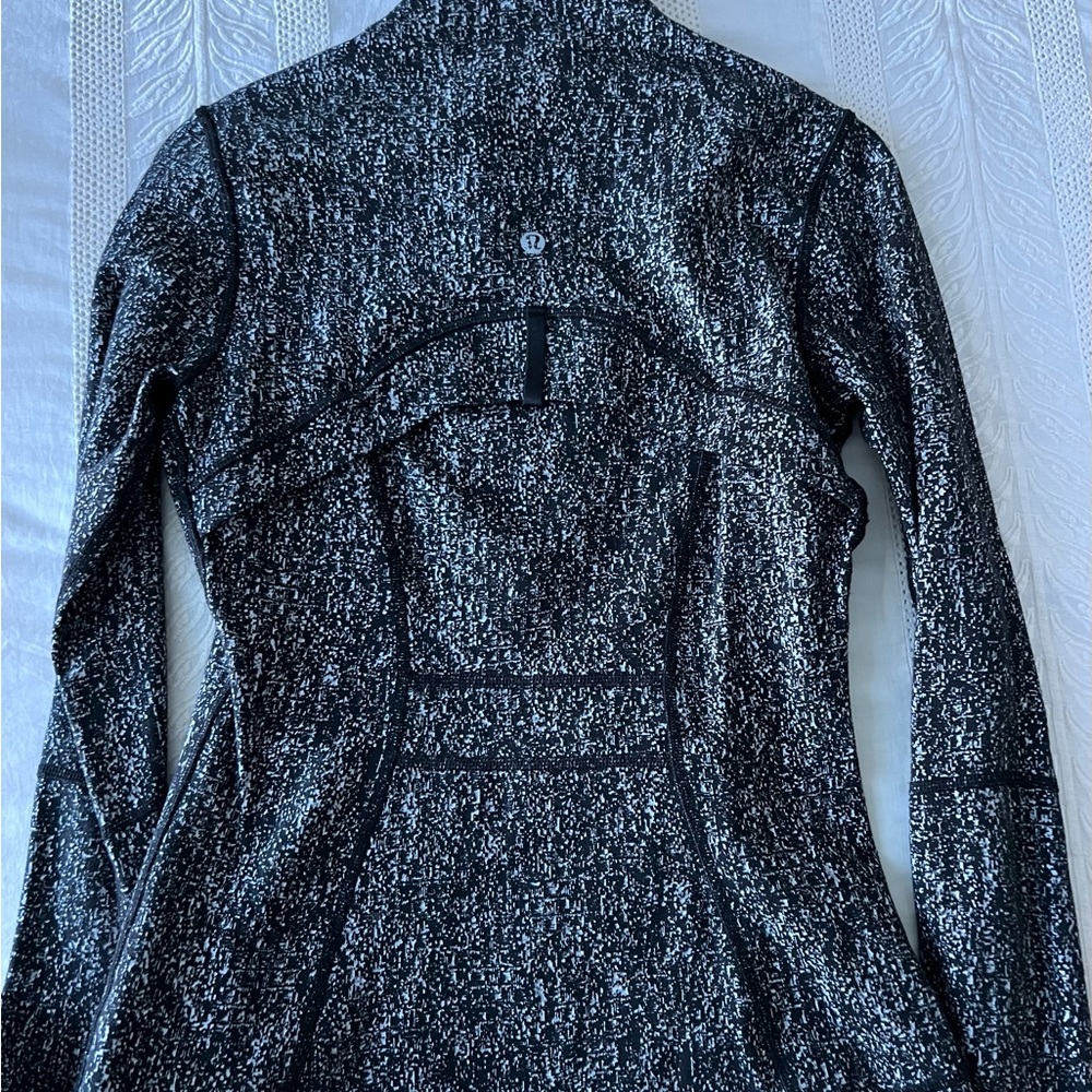 Lululemon Jacket - Picture 3 of 3